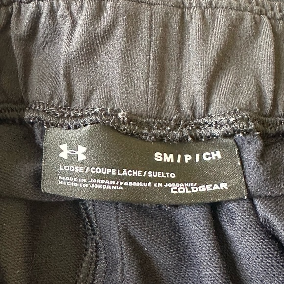 Under Armour Black Athletic Workout Activewear Gym Shorts Loose Fit Size S - Picture 5 of 5